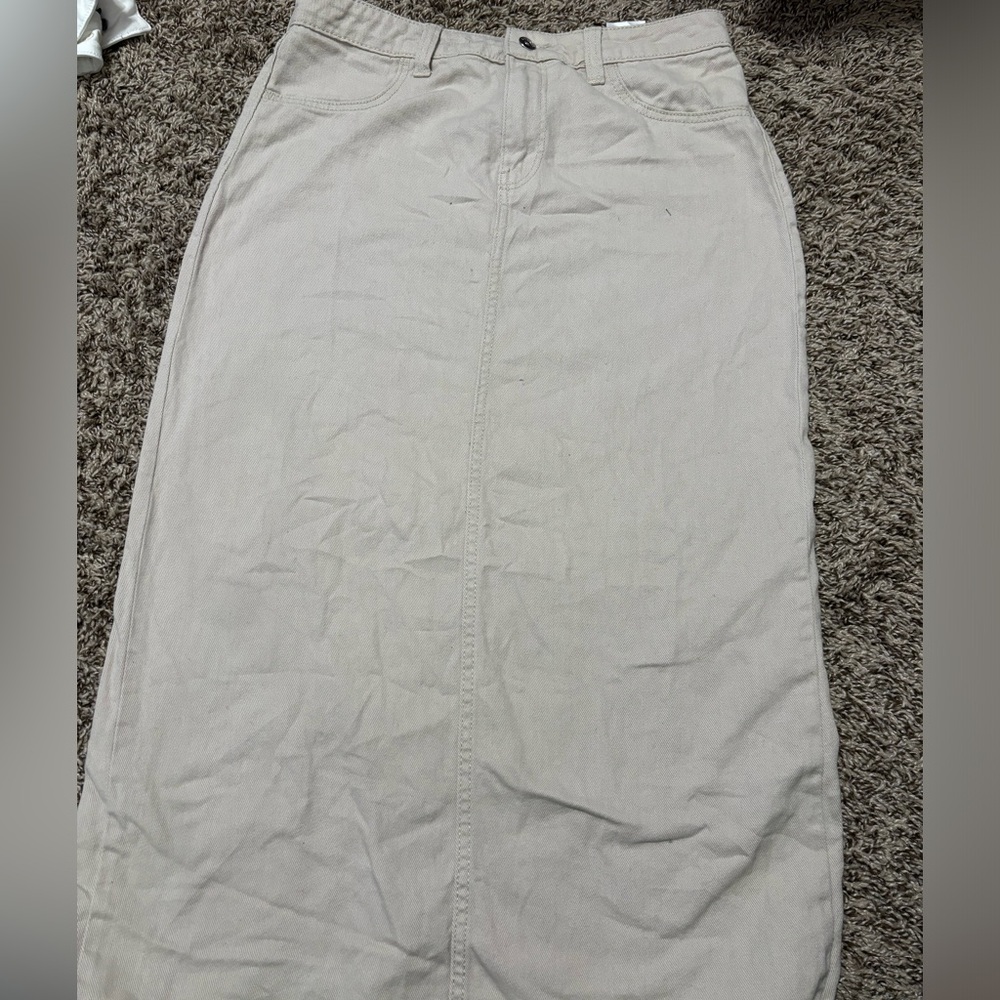 maxi length khaki skirt